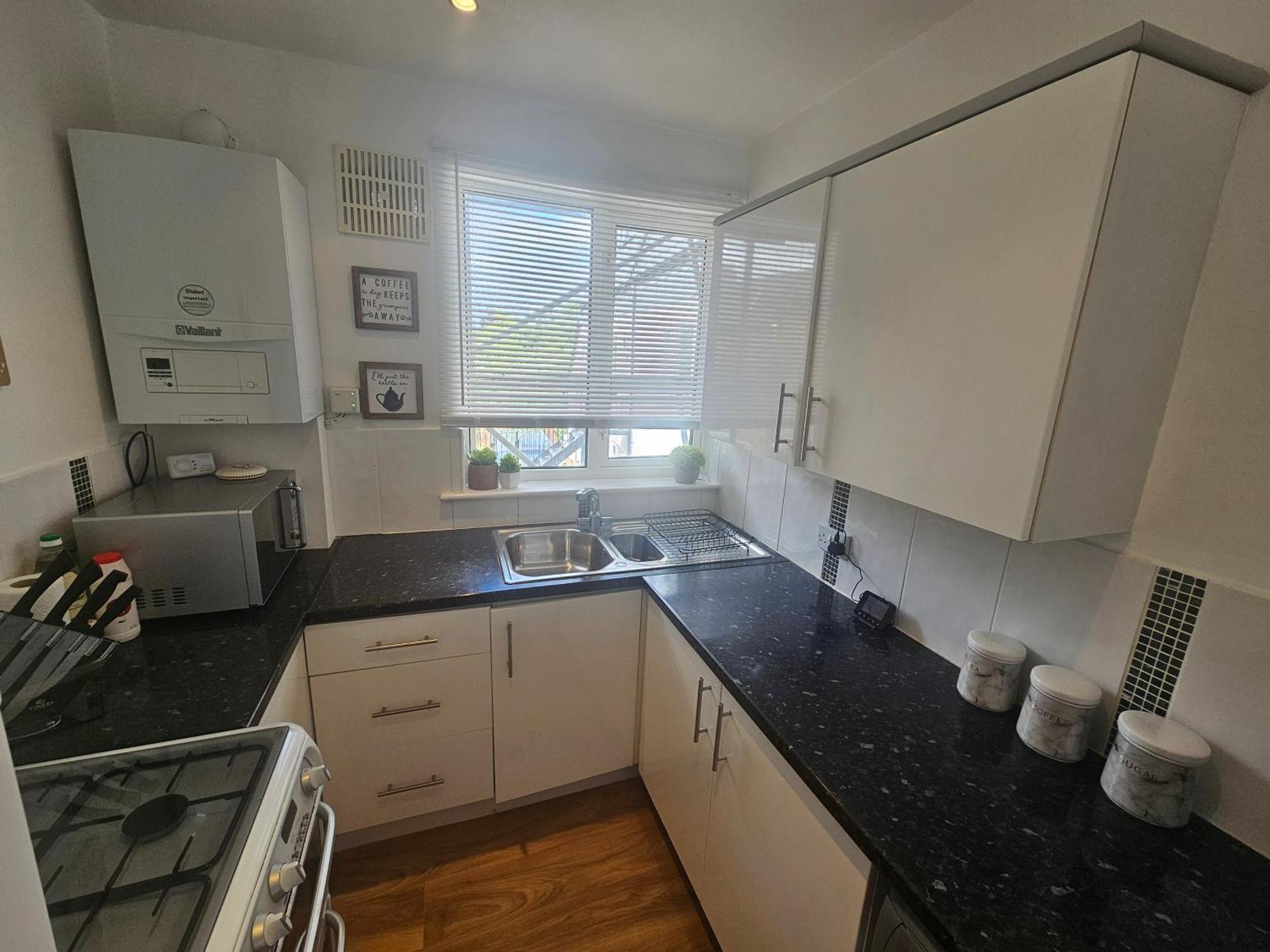 St Albans City Stays - Near Luton Airport - St Albans Abbey & City Train Station - Close To London- Harry Potter World - The Odyssey Cinema - Abbey Cathedral- Contractors I Business I Leisure- Sleeps Upto 6 People Экстерьер фото